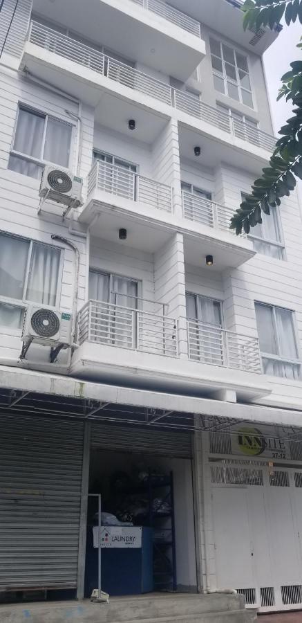 Innsite Room Rentals Pasay Exteriör bild