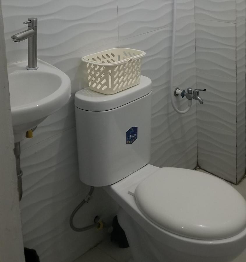 Innsite Room Rentals Pasay Exteriör bild