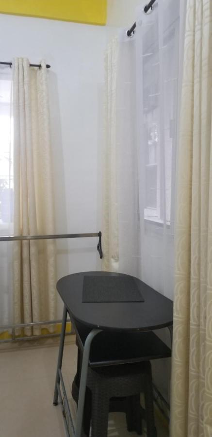 Innsite Room Rentals Pasay Exteriör bild
